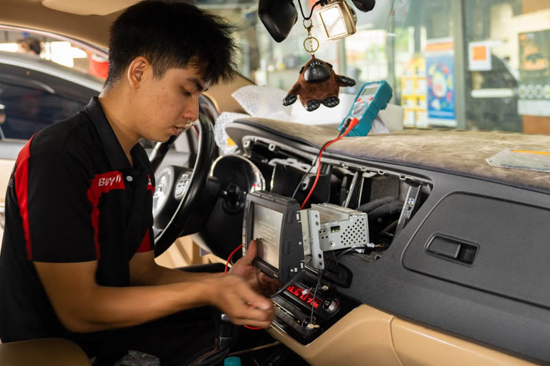 Màn Hình Zestech Z500 New | Dvd Android Ô Tô Thông Minh - Auto365 Bình Dương Nhân viên kỹ thuật Auto365 Bình Dương lắp đặt Z500 New