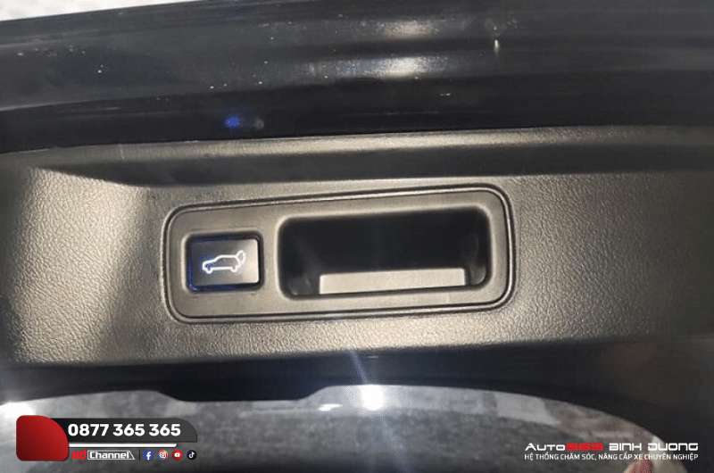 Cốp Điện Tự Động Dr.door Chính Hãng - Auto365 Bình Dương Nút đóng mở cốp phía sau cốp xe