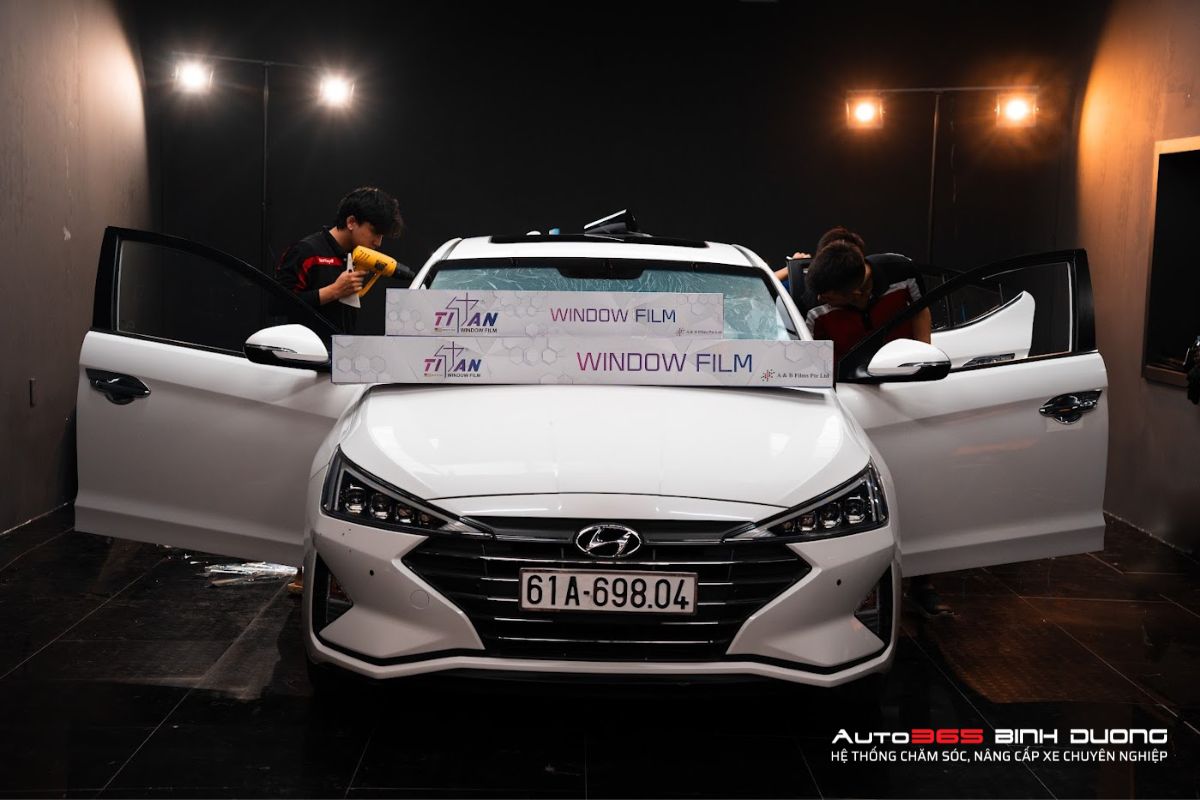 Phim Cách Nhiệt Titan Window Film | Dòng Phim Mới - Đứa Con Đầy Triển Vọng Của Nhà Titan - Auto365 Bình Dương Auto365 Bình Dương - Địa chỉ dán phim cách nhiệt Titan uy tín.