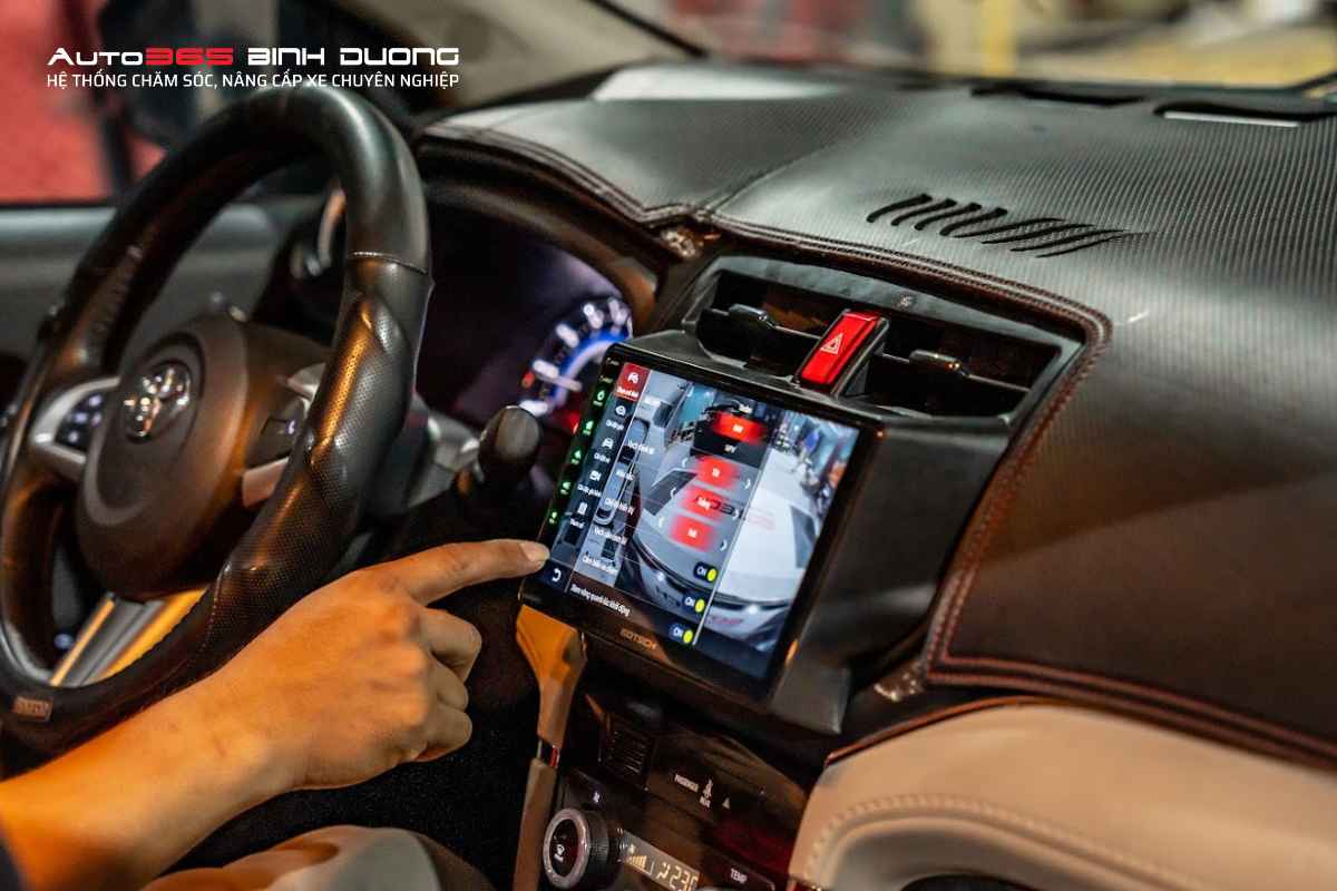 Đầu Dvd Ô Tô - Trợ Lý Đắc Lực Với Các Tính Năng Ưu Việt - Auto365 Bình Dương Có thể điều khiển bằng giọng nói bằng cách nhấn nút chuyển đổi trên vô lăng hay bảng điều khiển