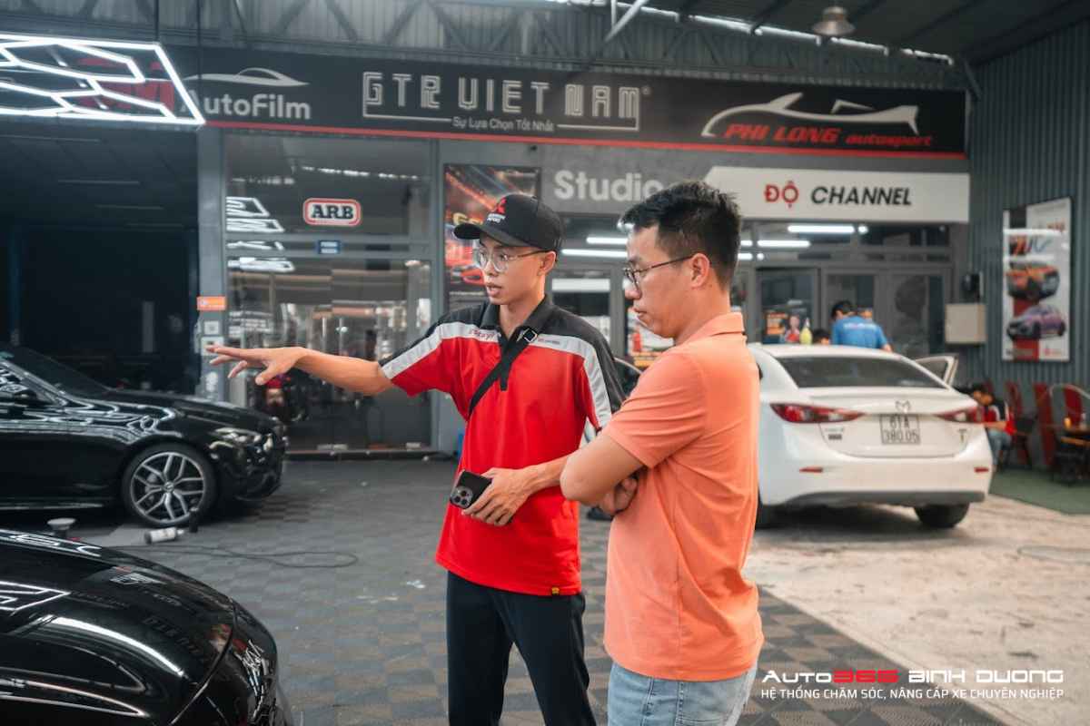 Khám Phá Quy Trình Bọc Thảm Lót Sàn Vinfast Vf3 Chi Tiết Nhất - Auto365 Bình Dương Đảm bảo đã đạt chất lượng 100% mới được tiến hành bàn giao đến khách hàng