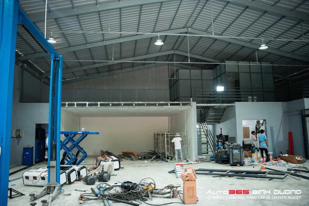 Thi Công Auto365 Bình Dương Chi Nhánh Bàu Bàng Dịp Cuối Năm - Auto365 Bình Dương Auto365 Bình Dương chi nhánh Bàu Bàng đang thi công