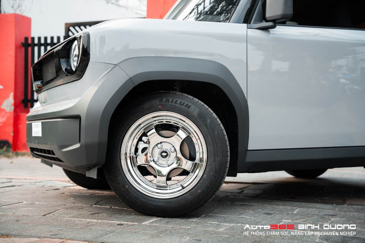 Combo Lên Mâm Độ Đèn Vf3 Cho Anh Khách Ở Bình Dương - Auto365 Bình Dương VF3 sau khi lên mâm VF3 DM143 16X7 ET38 CB 73.1 Chrome