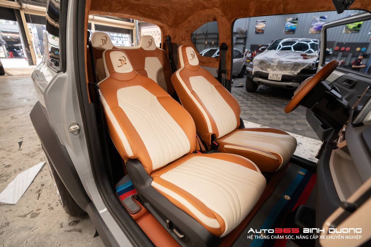 Anh Khách Độ Đổi Màu Nội Thất Vf3 Nâu Kem Tặng &Quot;Chị Nhà&Quot; - Auto365 Bình Dương Một món quà ý nghĩa và bất ngờ được team cùng anh khách lên ý tưởng thực hiện: Đổi màu nội thất VF3 nâu kem