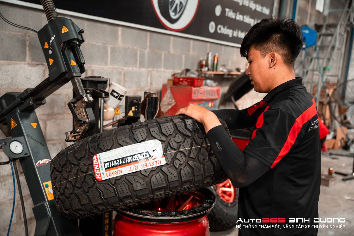 Thay Lốp Raptor Tại &Quot;Kho Mâm Lốp Giá Sỉ&Quot; Bình Dương Uy Tín - Auto365 Bình Dương Kho mâm lốp giá sỉ Bình Dương uy tín sẽ hỗ trợ bạn lựa chọp lốp phù hợp nhu cầu