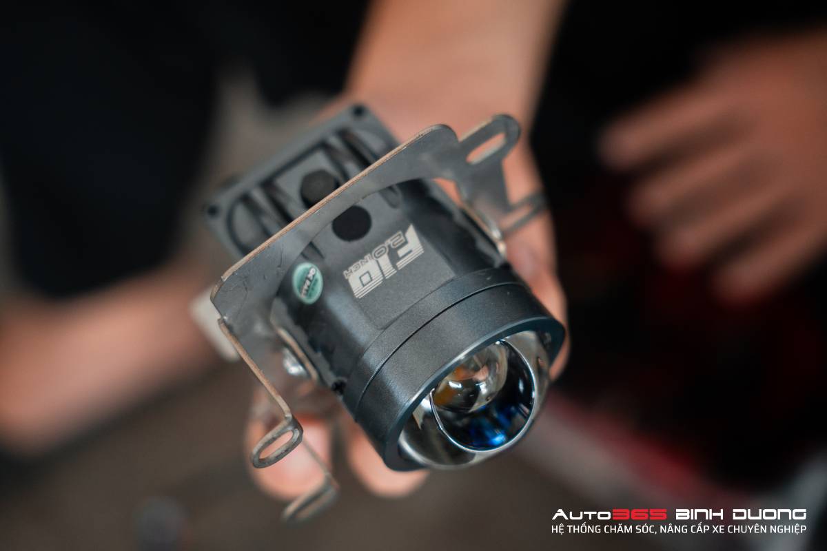 Nâng Cấp Ánh Sáng Toyota Vios Với Bi Gầm X-Light F10 2.0 - Auto365 Bình Dương Nâng cấp ánh sáng Toyota Vios giúp việc quan sát dễ dàng, an toàn và hạn chế tình trạng mỏi mắt