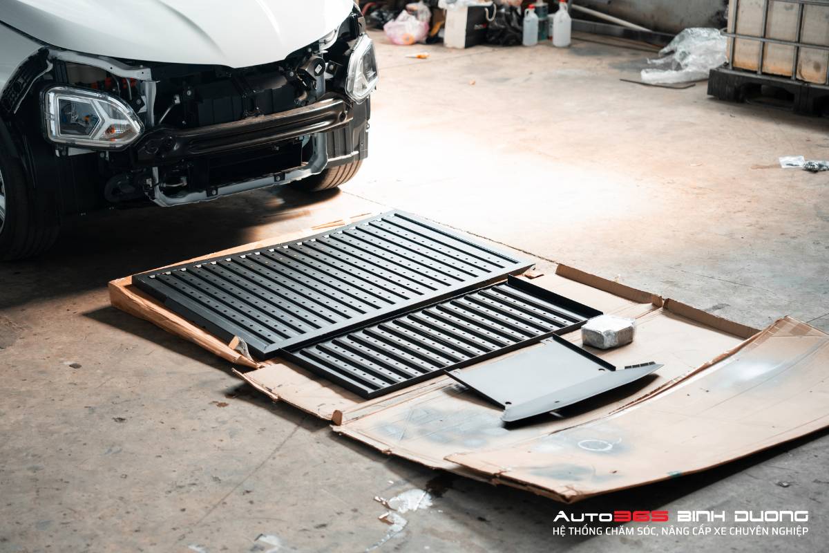 Tấm Ốp Pin Vf5 Thuận An - Bảo Vệ Toàn Diện Chống Va Đập - Auto365 Bình Dương Tấm ốp pin VF5 Thuận An chất liệu bền bỉ, thiết kế chính xác theo kích thước pin
