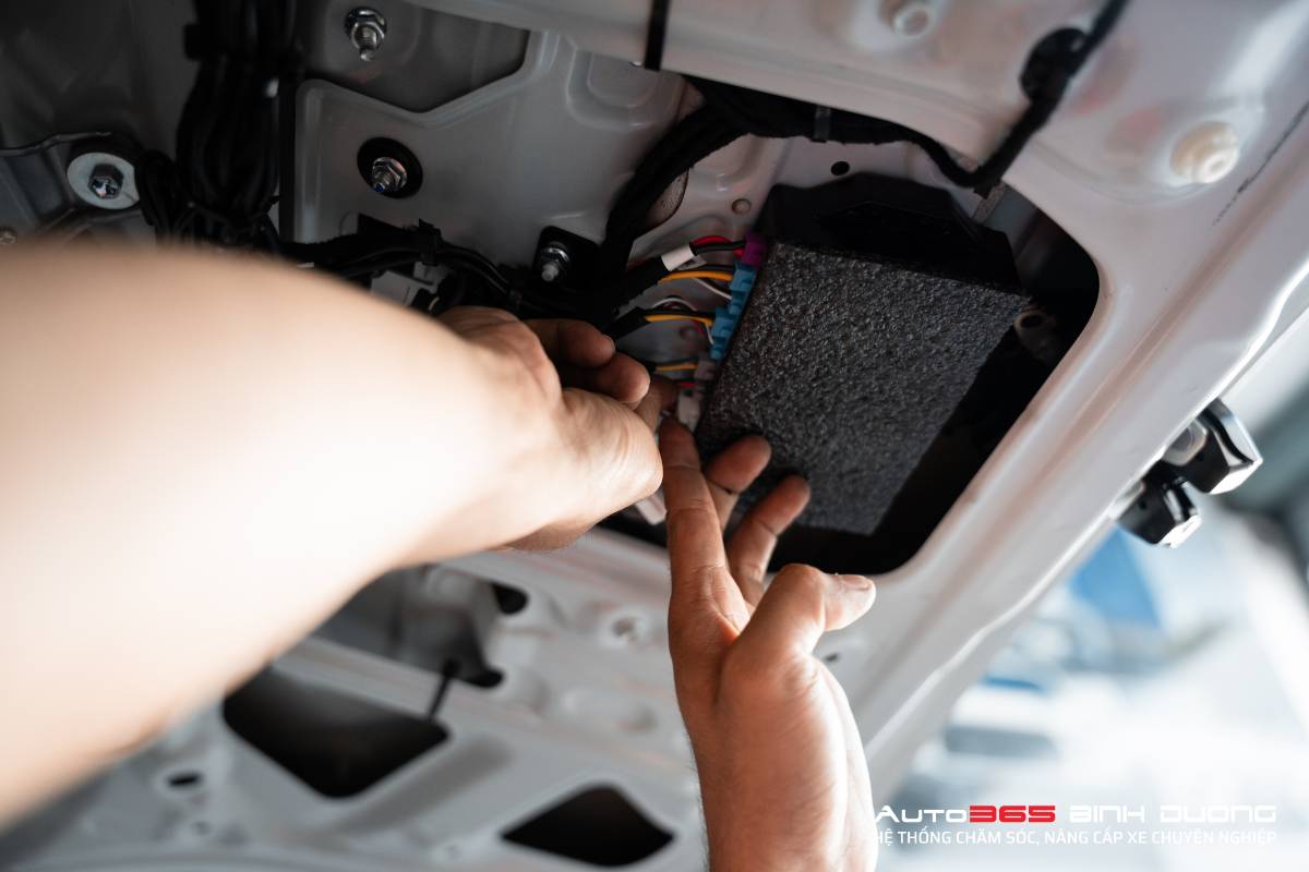 Độ Cốp Điện Suzuki Xl7 Tự Động &Quot;Nâng Tầm&Quot; Tiện Nghi - Auto365 Bình Dương Độ cốp điện Suzuki XL7 mang đến nhiều lợi ích, an toàn và tiện lợi hơn