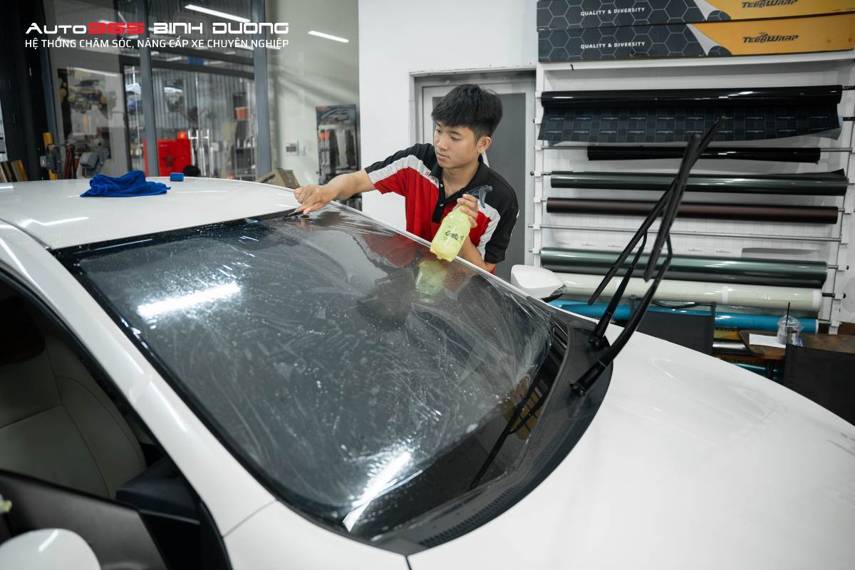 Trọn Gói Phim Cách Nhiệt Cho Toyota Altis Ưu Đãi Tháng 6 - Auto365 Bình Dương Phim cách nhiệt chất lượng giúp giảm nhiệt độ đến 60% cho khoang nội thất Toyota Altis