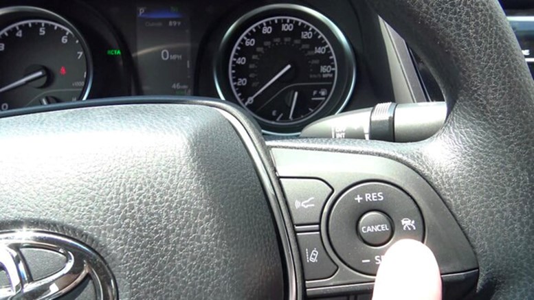 Adaptive Cruise Control Là Gì? Phân Biệt Cruise Control Và Adaptive Cruise Control - Auto365 Bình Dương Các nút điều chỉnh trên vô-lăng