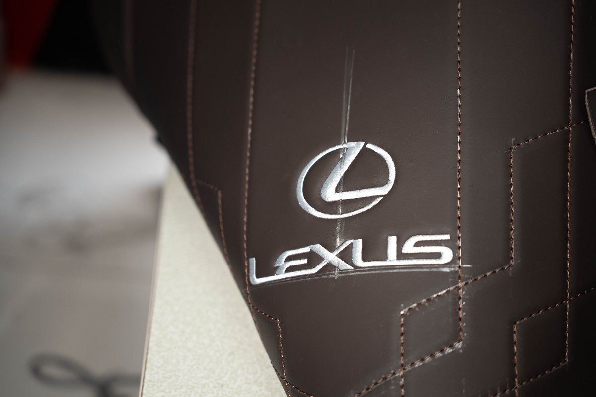 Khi Công Nghệ Chạm Tới Nghệ Thuật – May Da Cnc Tại Auto365 Bình Dương - Auto365 Bình Dương nem da