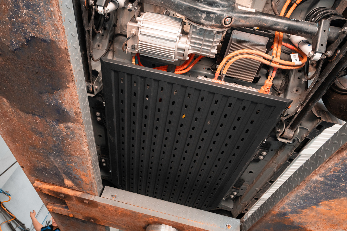 Tấm Bảo Vệ Pin Cho Xe Điện Vinfast Vf3 – Giải Pháp Nâng Cấp Quan Trọng Cho Chủ Xe - Auto365 Bình Dương tam bao ve pin vf3 3