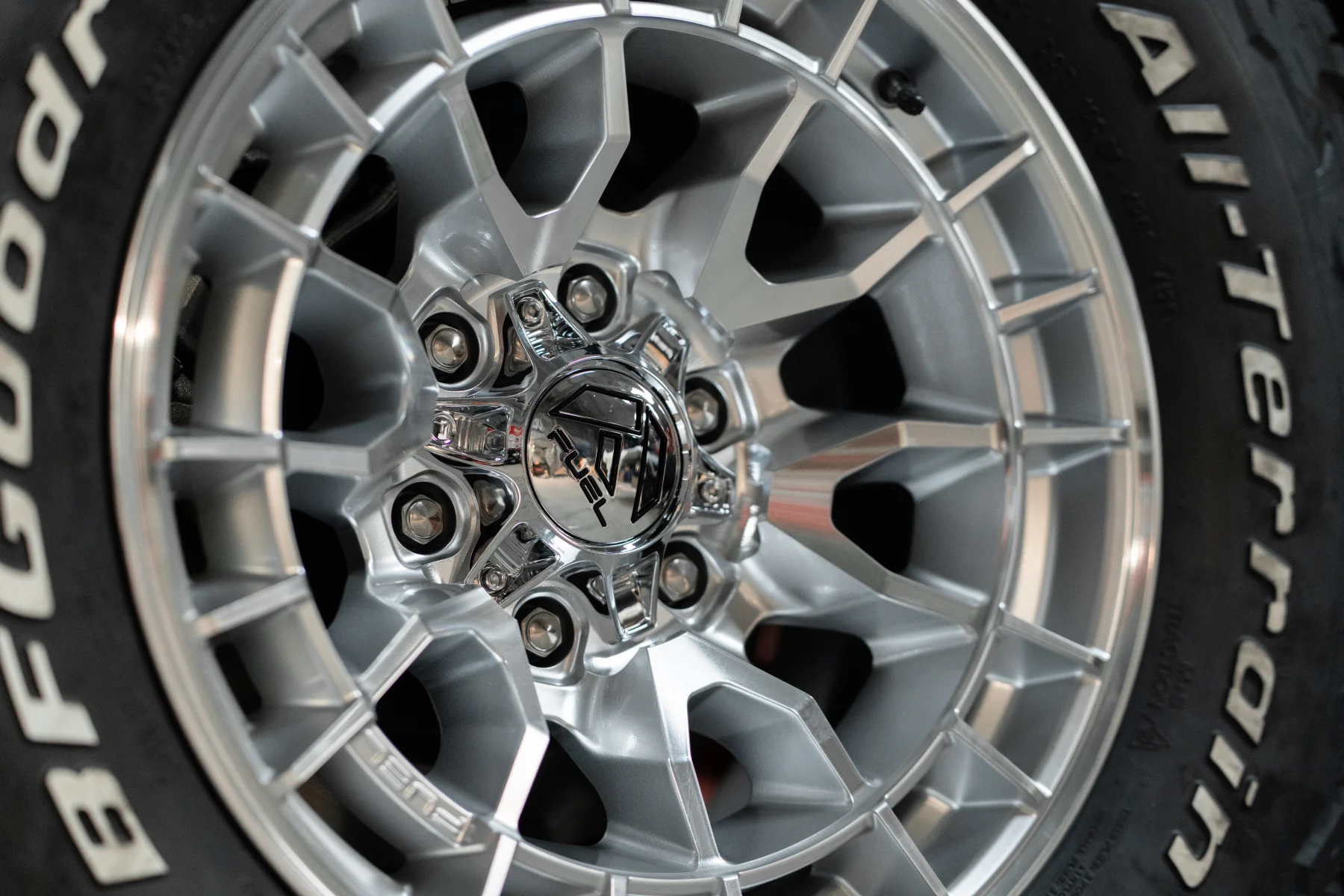 Mâm Fuel Revolt Fc888 Hyper Silver W Machined Face - Auto365 Bình Dương MÂM FUEL REVOLT FC888