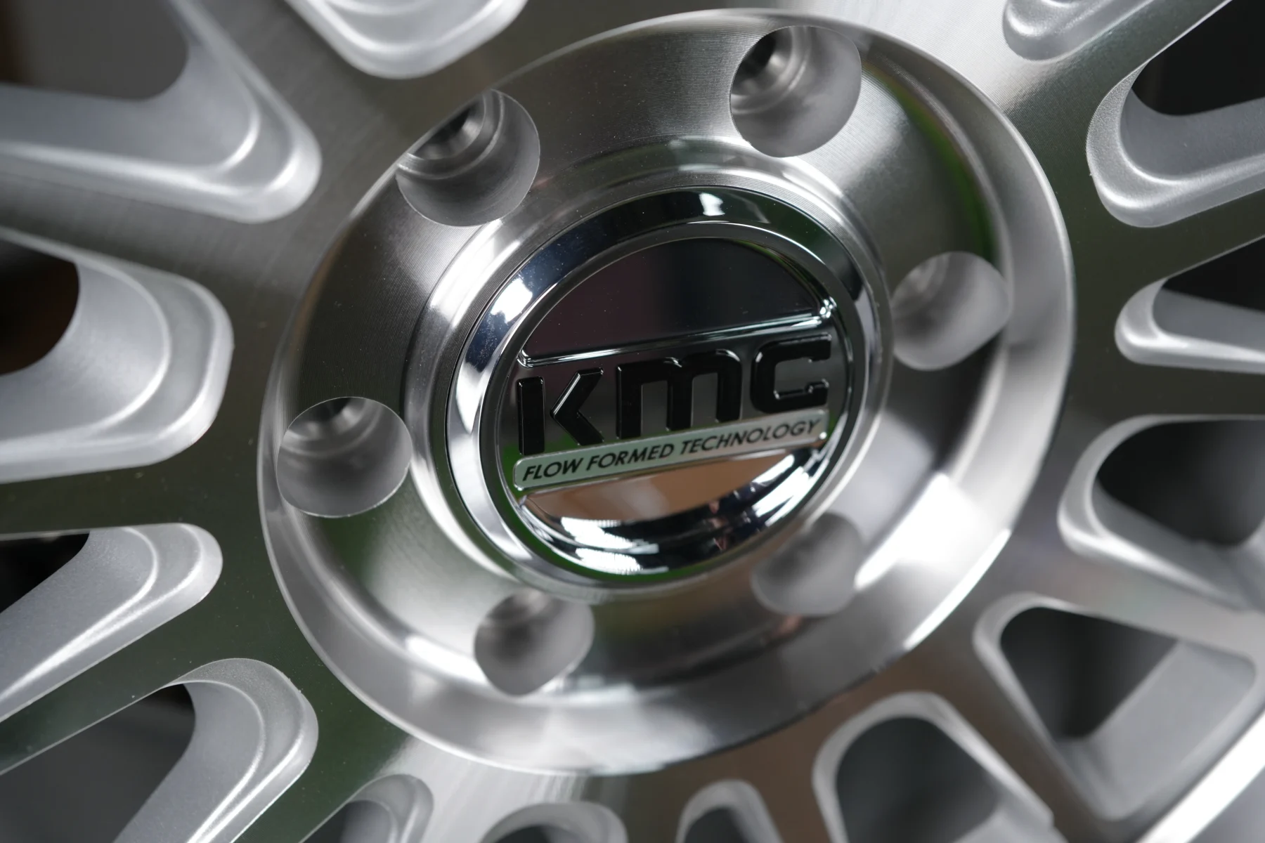 Mâm Kmc 17 Inch Et0 Impact Chrome Km733Sd17856800Tg - Auto365 Bình Dương Mâm KMC 17inch ET0 IMPACT CHROME KM733SD17856800TG